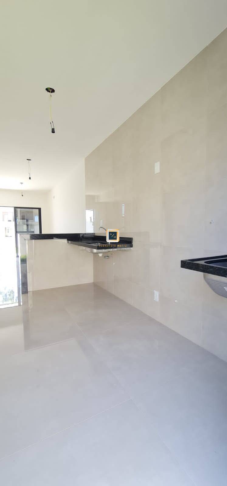 Casa à venda com 3 quartos, 150m² - Foto 11